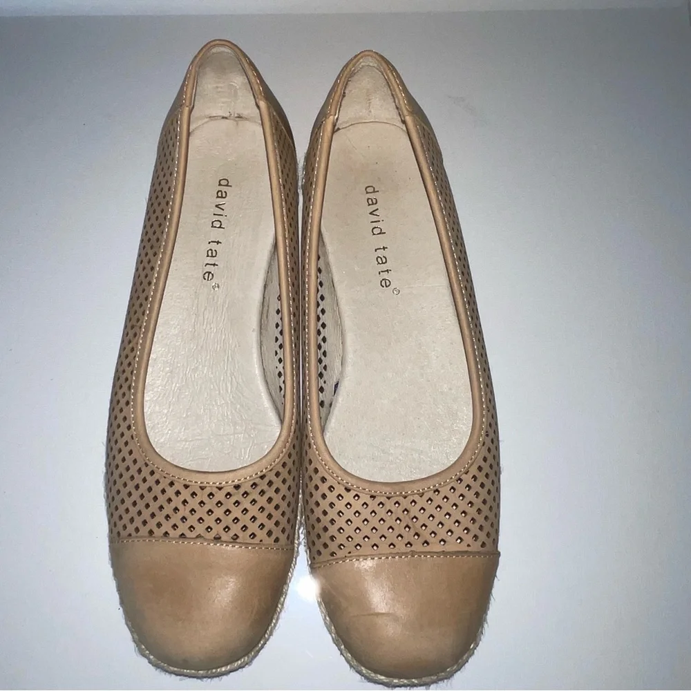 David Tate Ballet Flat Laser Cut‎ Leather Espadrilles Wedge Tan Sz 8